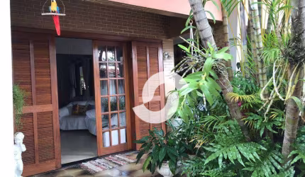 Casa com 3 dormitórios à venda, 360 m² por R$ 530.000,00 - Alcântara - São Gonçalo/RJ