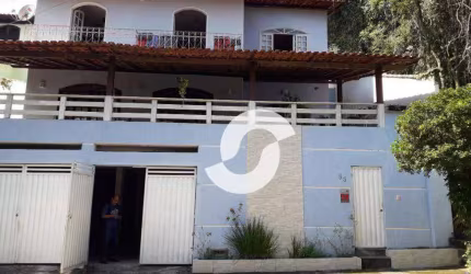 Casa com 4 dormitórios à venda, 248 m² por R$ 750.000,00 - Baldeador - Niterói/RJ