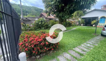 Casa com 3 dormitórios à venda, 120 m² por R$ 650.000,00 - São Francisco - Niterói/RJ