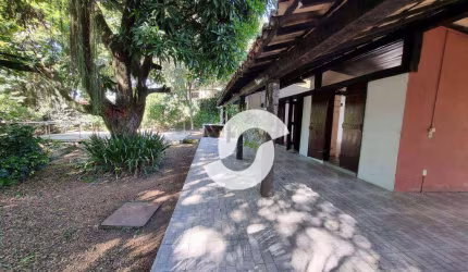 Casa com 5 dormitórios à venda, 230 m² por R$ 850.000,00 - Pendotiba - Niterói/RJ