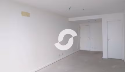 Sala comercial com vaga de garagem no Ingá!
