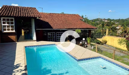 Casa com 3 dormitórios à venda, 350 m² por R$ 880.000,00 - Mata Paca - Niterói/RJ