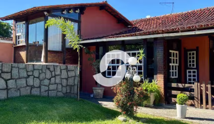Casa com 3 dormitórios à venda, 350 m² por R$ 880.000,00 - Mata Paca - Niterói/RJ