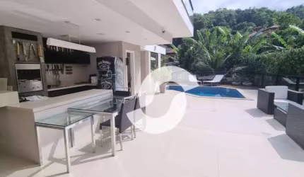 Casa moderna e deslumbrante, condomínio fechado,com 4 quartos à venda, 433 m² por R$ 3.500.000 - Engenho do Mato - Niterói/RJ