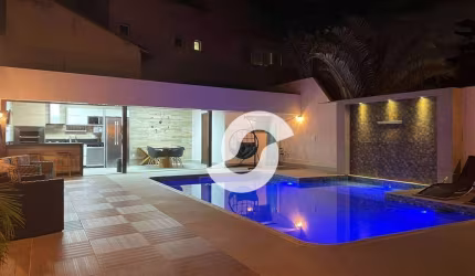 Casa com 3 dormitórios à venda, 340 m² por R$ 2.615.453,00 - Camboinhas - Niterói/RJ