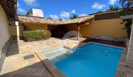 Casa com 3 dormitórios à venda, 180 m² por R$ 890.000,00 - Piratininga - Niterói/RJ