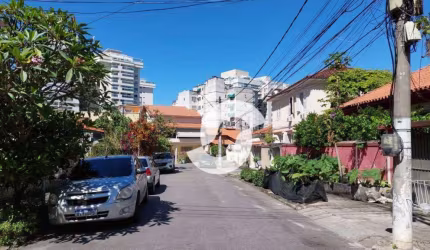 Sobrado com 2 dormitórios