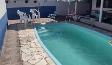 CASA 03 DORMITÓRIOS COM PISCINA- BAL. SHANGRI-LÁ - PONTAL DO PARANÁ