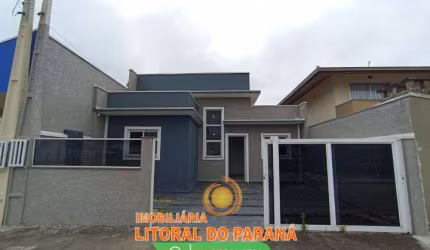 Casa Padrão 3 Dormitórios-pertinho da praia-com piscina-Leblon-Pontal do Paraná