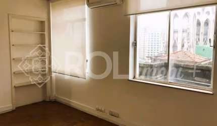 CONJUNTO COMERCIAL  REFORMADO 65 M² - SÉ - SEM VAGA  - LOCAÇÃO OU VENDA