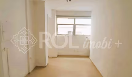 CONJUNTO COMERCIAL 55 M² - 4 SALAS - PARA MÉDICOS - LOCAÇÃO