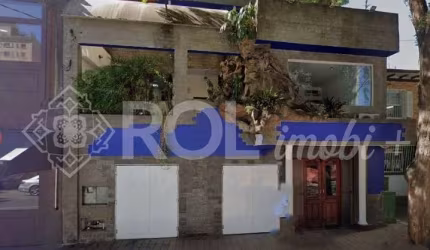 Prédio comercial com 560m² a venda na rua Prof. Atilio Innocenti, Vila Nova Conceição.