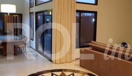 Casa com 3 quartos à venda na Rua Adílio Artoni, 73, Jardim Petrópolis, Presidente Prudente, 219 m2 por R$ 890.000