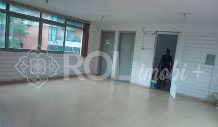 Sala comercial com 4 salas para alugar na Rua Henrique Schaumann, 679, Pinheiros, São Paulo, 50 m2 por R$ 2.300