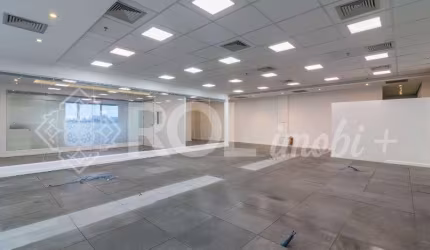 Sala Comercial de Alto Padrão com 4 Banheiros e 12 Vagas de Garagem no Butantã, São Paulo-SP - 296m²