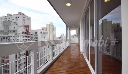 Cobertura em Higienópolis: 4 quartos, 2 suítes, 3 salas, 5 banheiros, 2 vagas, 382m² em São Paulo-SP!