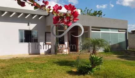 Casa em condomínio fechado com 3 quartos à venda na Quatro, 40, Campinho de Baixo, Lagoa Santa por R$ 990.000