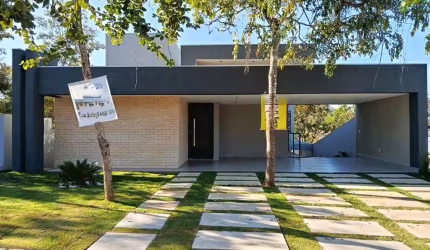 Casa em condomínio fechado com 4 quartos à venda na Dois, 45, Lundcéia, Lagoa Santa por R$ 1.590.000