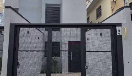 Sobrado com 2 dormitórios à venda, 100 m² por R$ 690.000,00 - Vila Gumercindo - São Paulo/SP