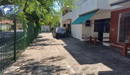 Casa em Condomínio para Venda em Cabo Frio, Palmeiras, 2 dormitórios, 1 banheiro, 1 vaga