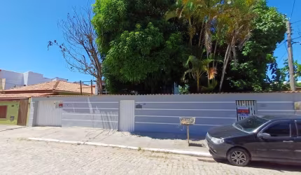 Casa Duplex Independente à Venda no bairro São Cristóvão