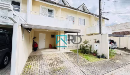 Sobrado em condomínio 3 dormitórios à venda, 101 m² por R$ 649.900 - Novo Mundo - Curitiba/PR
