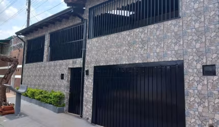 Casa com 5 quartos à venda na Rua Américo Bertoni, Jardim Vânia Maria, Bauru, 200 m2 por R$ 450.000