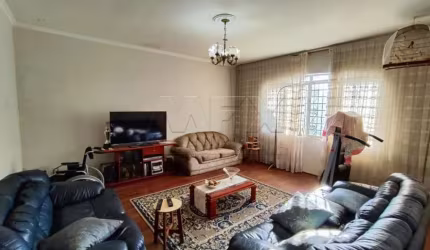 Casa com 3 quartos à venda na Rua Luso-Brasileira, Jardim Estoril IV, Bauru, 294 m2 por R$ 1.100.000