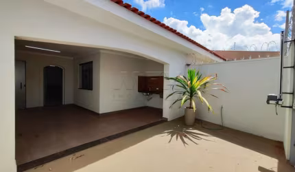 Casa com 3 quartos à venda na Alameda das Tulipas, Parque Vista Alegre, Bauru, 141 m2 por R$ 480.000