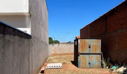 Terreno à venda na Rua Rosevaldo de Abreu Ribeiro, Jardim Ferraz, Bauru, 157 m2 por R$ 130.000