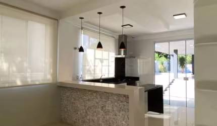 Casa em condomínio fechado com 3 quartos para alugar no Recanto dos Nobres, Agudos , 320 m2 por R$ 9.000