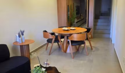 Casa com 3 quartos para alugar na Avenida Mário Ranieri, Residencial Jardins do Sul, Bauru, 220 m2 por R$ 8.000