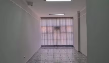Sala comercial para alugar na Rua Batista de Carvalho, Centro, Bauru, 36 m2 por R$ 700