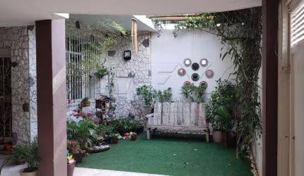 Casa com 4 quartos à venda na Rua Voluntários da Pátria, Alto Higienópolis, Bauru, 308 m2 por R$ 970.000
