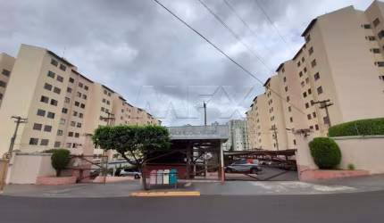 Apartamento com 2 quartos para alugar na Rua Sebastião Pregnolato, Jardim Auri Verde, Bauru, 68 m2 por R$ 1.400