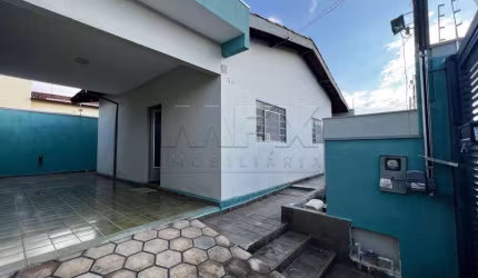 Casa com 2 quartos à venda na Rua Professor Antônio Guedes de Azevedo, Vila Industrial, Bauru, 144 m2 por R$ 250.000