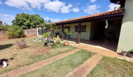 Casa com 4 quartos à venda na Rua Clóvis da Silva Gomes, Parque São João, Bauru, 238 m2 por R$ 450.000