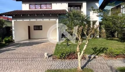 Casa em condomínio fechado - bairro Glória