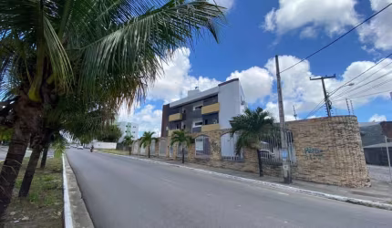 Apartamento com 3 dormitórios à venda por R$ 220.000,00 - Ernesto Geisel - João Pessoa/PB