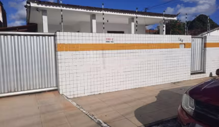 Casa com 3 dormitórios à venda, 143 m² por R$ 450.000,00 - Centro - Santa Rita/PB