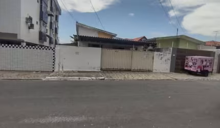 Casa com 3 dormitórios à venda por R$ 750.000 - Estados - João Pessoa/PB