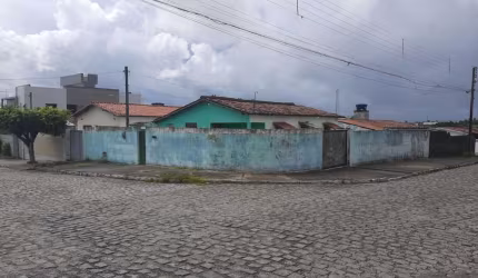 Casa com 3 dormitórios à venda por R$ 200.000 - Funcionários II - João Pessoa/PB