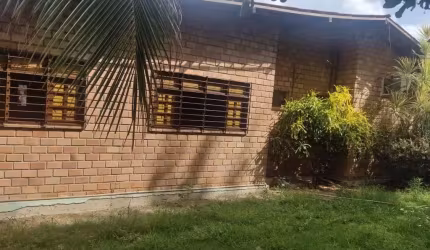 Casa com 3 dormitórios à venda por R$ 750.000,00 - Praia de Carapibus - Conde/PB