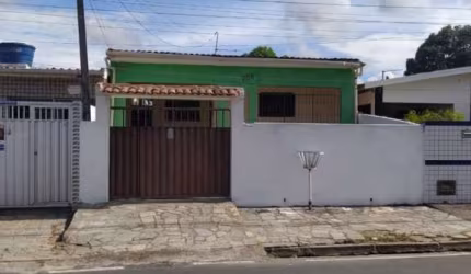 Casa com 2 dormitórios à venda por R$ 230.000 - Jardim Planalto - João Pessoa/PB