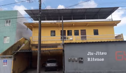 Casa com 3 dormitórios à venda por R$ 1.000.000 - José Américo de Almeida - João Pessoa/PB