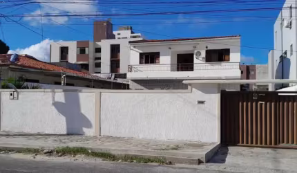 Casa com 4 dormitórios à venda, 120 m² por R$ 900.000 - Jardim Cidade Universitária - João Pessoa/PB
