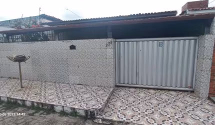 Casa com 3 dormitórios à venda, 150 m² por R$ 450.000,00 - Castelo Branco - João Pessoa/PB