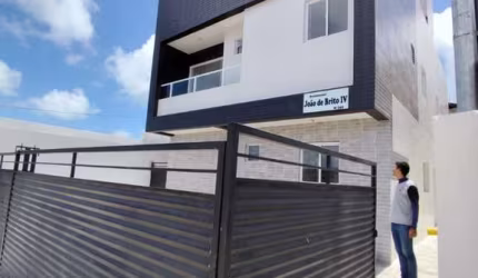 Apartamento com 2 dormitórios à venda por R$ 170.000,00 - Mangabeira - João Pessoa/PB