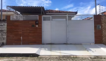 Casa com 3 dormitórios à venda por R$ 300.000 - José Américo de Almeida - João Pessoa/PB