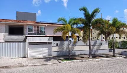 Casa com 4 dormitórios à venda, 400 m² por R$ 1.100.000 - Bessa - João Pessoa/PB
